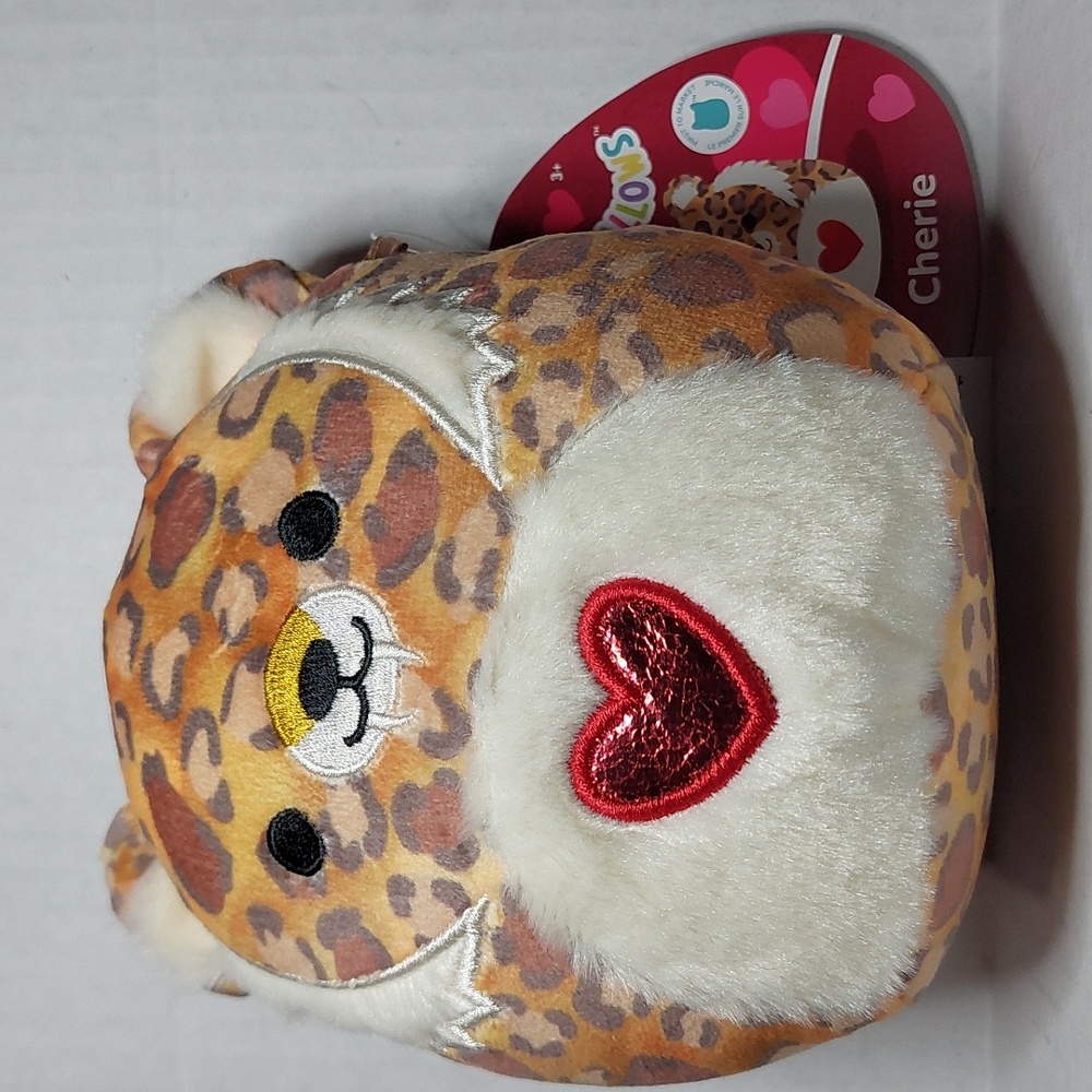 Squishmallow Sabre Tooth Tooth Tiger Cherie